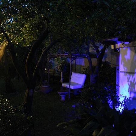 Residenza Caserta Sud - Appartamento con giardino Exterior foto