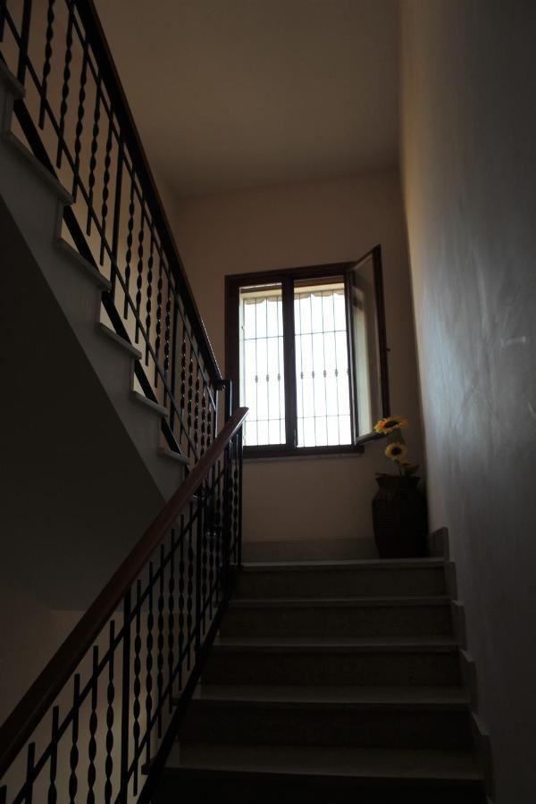 Residenza Caserta Sud - Appartamento con giardino Exterior foto