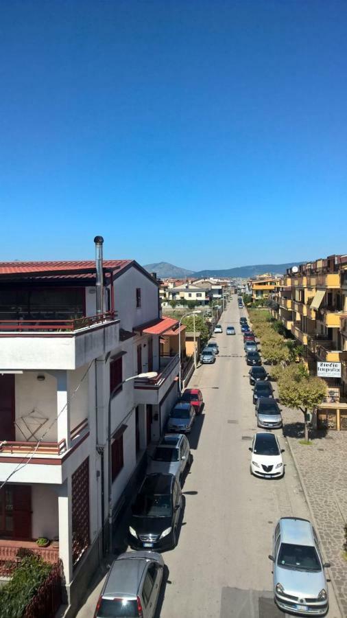 Residenza Caserta Sud - Appartamento con giardino Exterior foto
